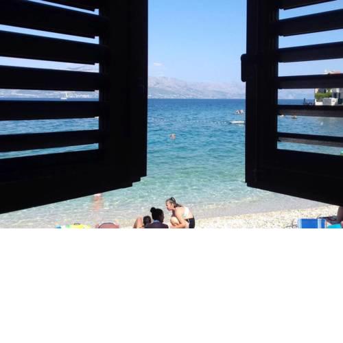 Two bedroom apartment Yeni above the beach