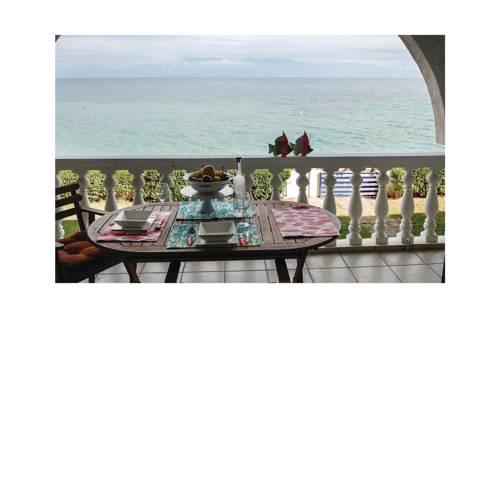 Two-Bedroom Holiday Home in Melissi
