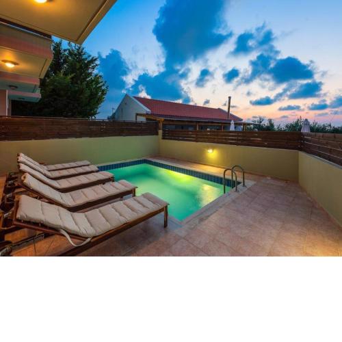 Two Bedroom Three Bedroom Villa with Private Pool
