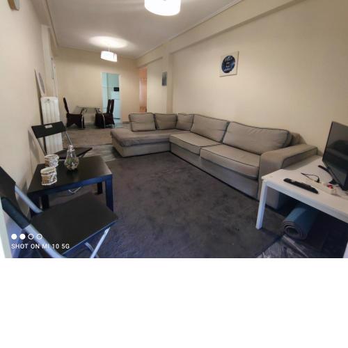 Two bedrooms next to metro and train station