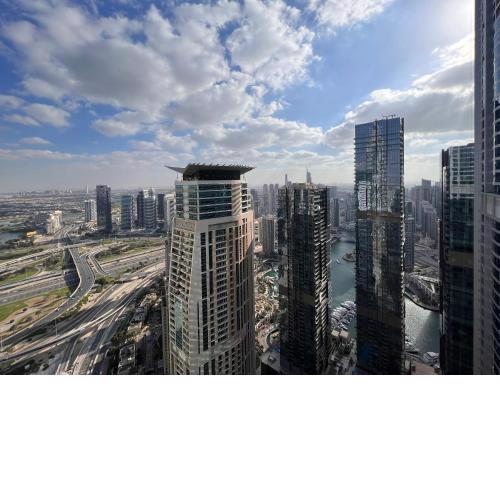 Two Continents Holiday Homes - Marina View Three Bedroom Apartment