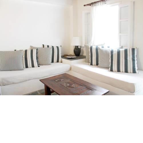Two Houses Lighthouse Apartment
