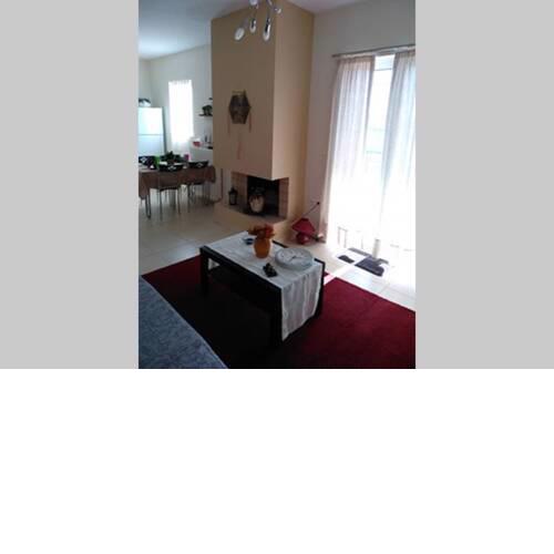 Two-Storey Townhouse 70 m to the Gulf of Corinth.