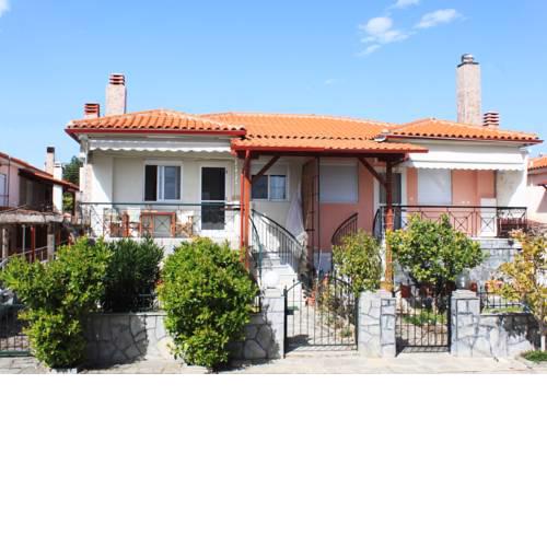 Two storey Vacation House near the Sea
