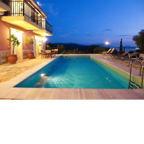 Tzamarellata Villa Sleeps 7 with Pool and Air Con