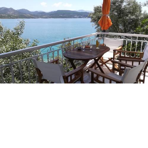 Tzeni Villa