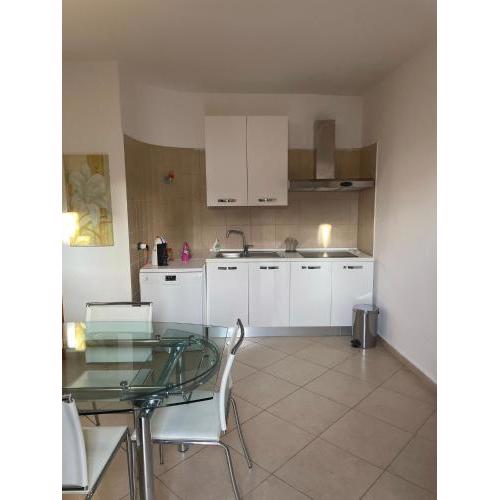 Ulisse apartment near the sea with terrace