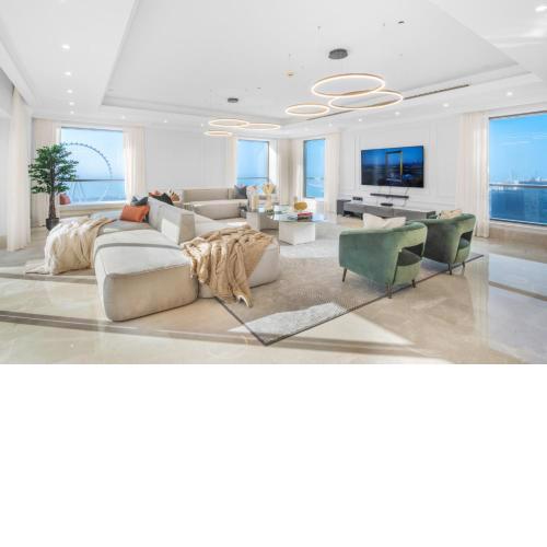 Ultimate 5BR Duplex Penthouse - Private Pool