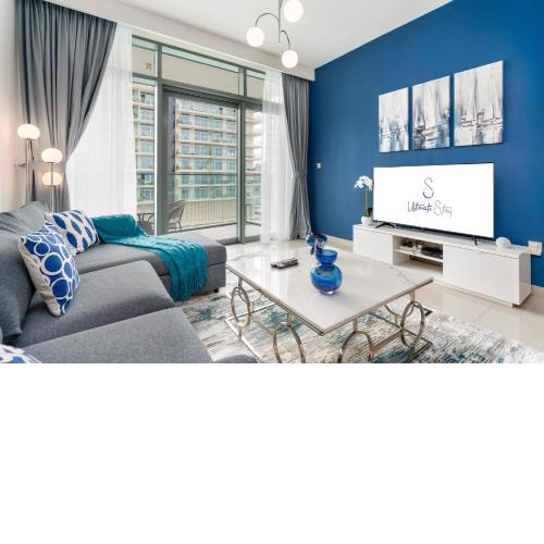 Ultimate Stay / Beachfront / Private Beach / Ain Dubai View / 4 People