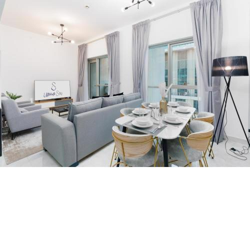 Ultimate Stay / Burj Khalifa View / Downtown / 3 Beds Luxury / 2 Balconies