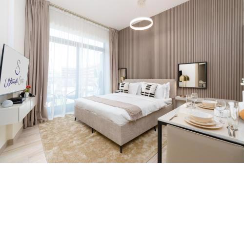 Ultimate Stay / Classy Studio / Fantastic Pool / JVC