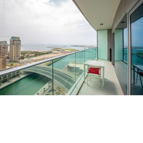 Ultra modern 1BD in Damac Heights Marina