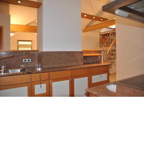 undertheroof at