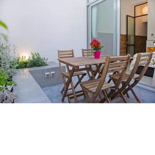 UNIQUE ARCHITECTS APARTMENT IN TRENDY CENTRAL POBLE SEC Ref MRHAJ