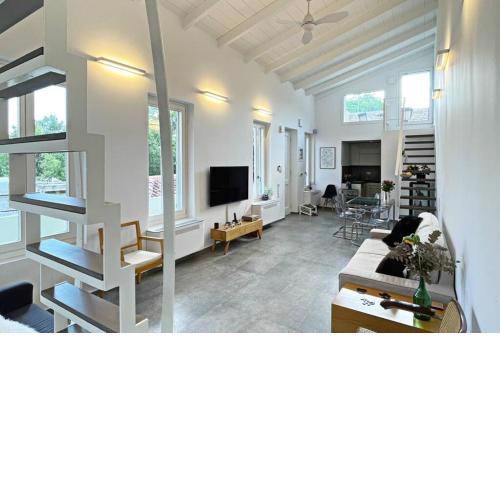 Unique flat under the Acropolis