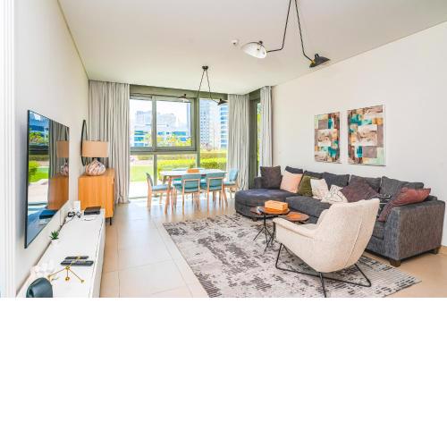 Unique Huge Terrace Apartment With Direct Access to Playground in a New Luxury Building