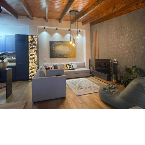 Unique Penthouse with lovely view in main district