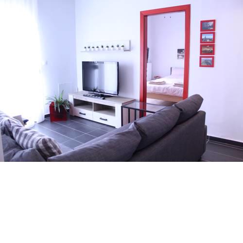 Unique Skyview Apartment-Downtown