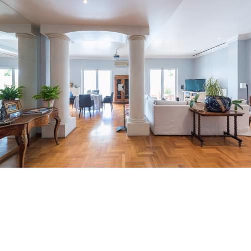 Unique Stylish Apartment