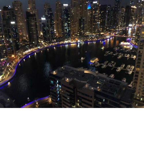 Unique view of dubai marina from your bedroom