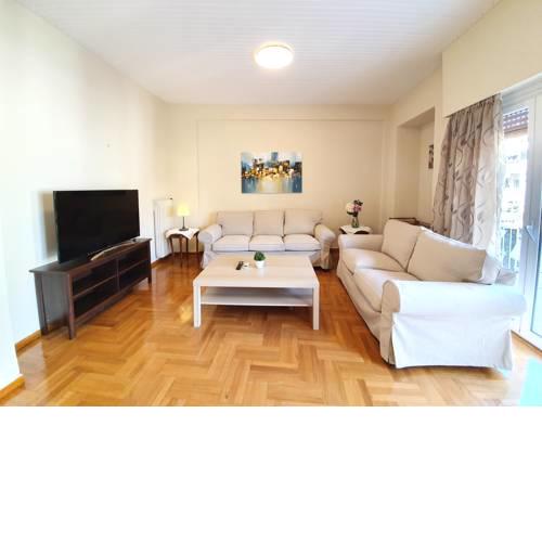 Upscale, comfortable 3-bedrooms apartment w/Wifi