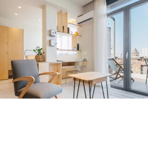 Upscale Designer Apartment