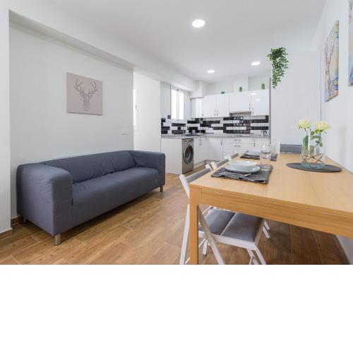 Urban APT Next to Las Canteras Beach - Workfriendly