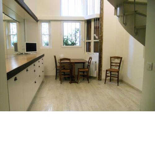 Urban Chic Montmartre Loft