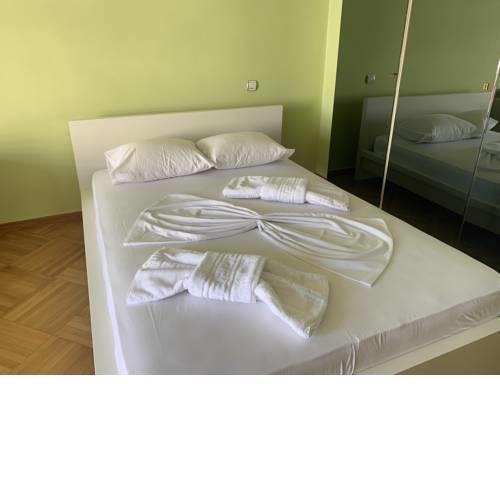 Urban flat next to Syntagma Square