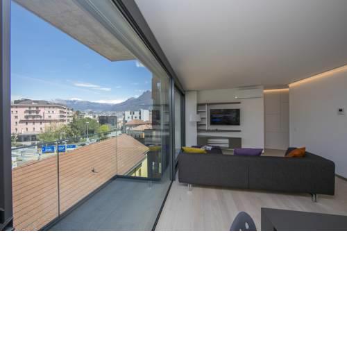 Urban Flat Paradiso