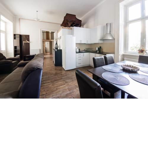 Urban Rooms