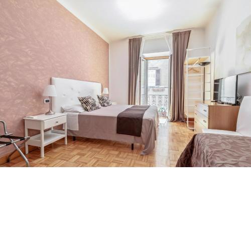 Urbana Apartment Colosseum