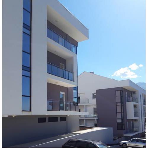 V LUX Apartment
