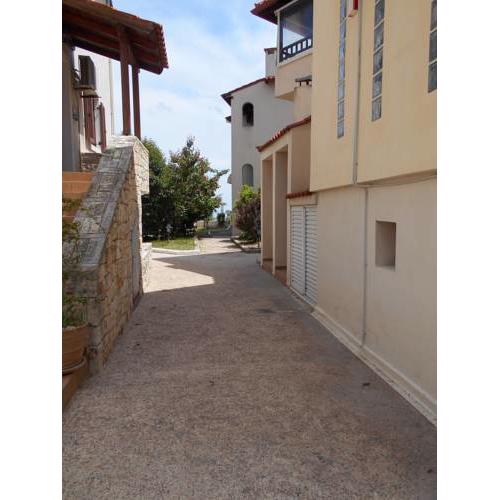 Vacation apartment near the Afytos square
