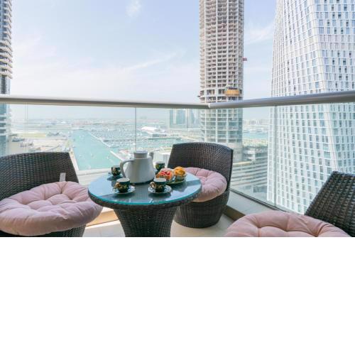 Vacay Lettings - Iris Blue Dubai Marina