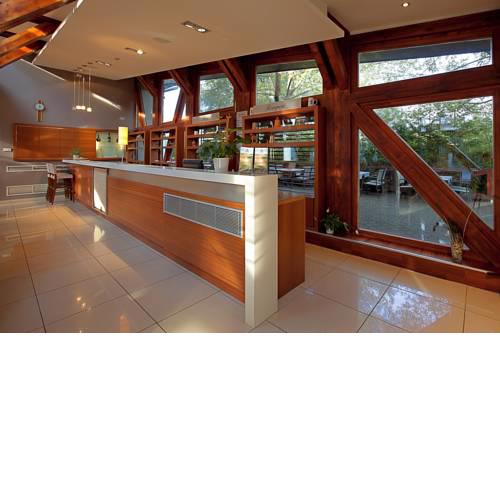 Vadvirág Hotel és Étterem