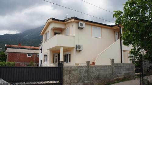 Val Apartment