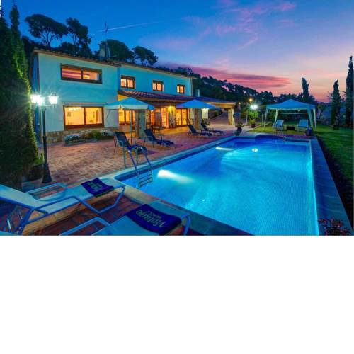 Vall-Llobrega Villa Sleeps 10 Pool Air Con WiFi