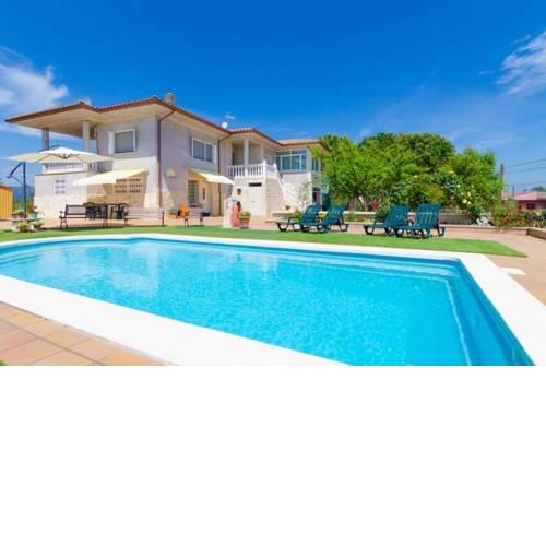 Vallcanera Villa Sleeps 10 Pool WiFi