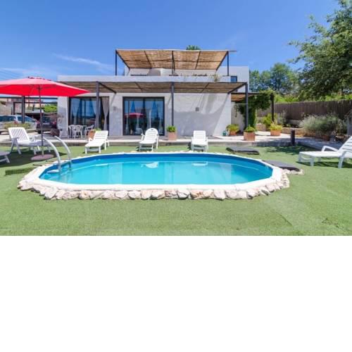 Vallcanera Villa Sleeps 8 Pool WiFi