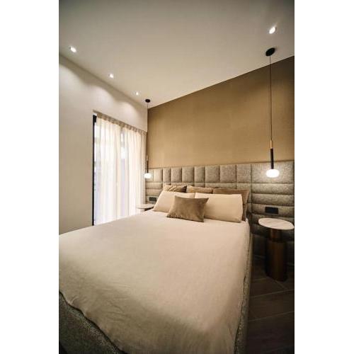 Van Gogh Luxe Apartment