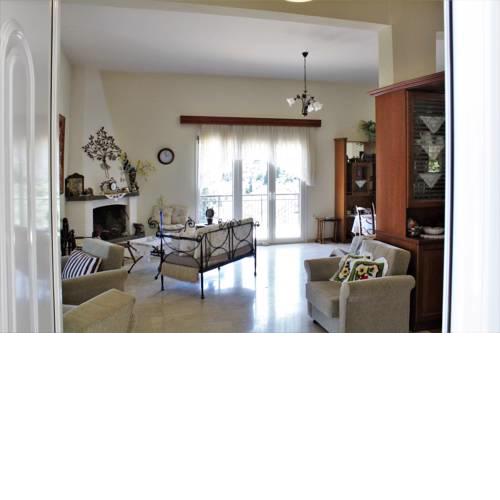 Vanas Holiday House