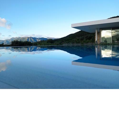 VARKO LUXURY SUITES
