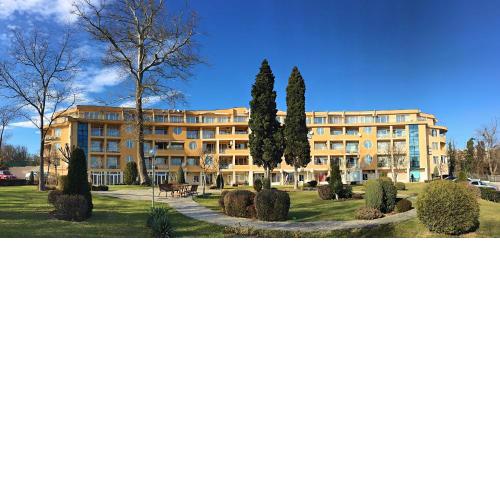 Varna Garden View Apartment