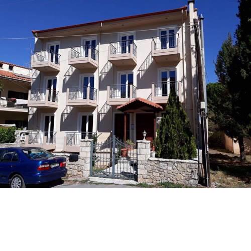 Varvitsiotis Studios & Apartments
