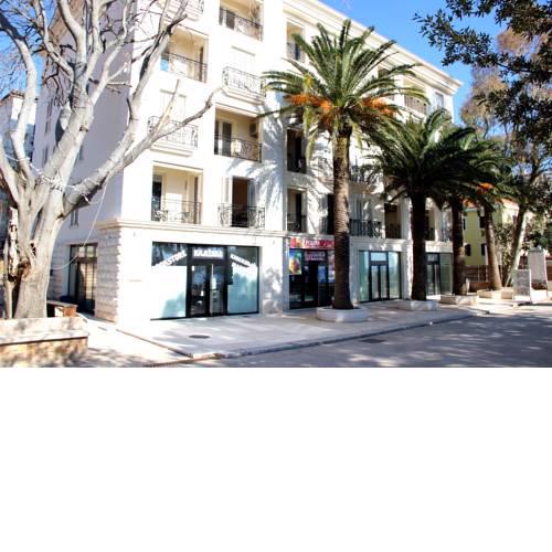 Vasiliki Seaside Apartments