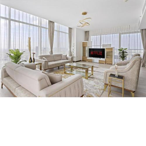 VayK - Bright Four Bedroom With Spacious Terrace