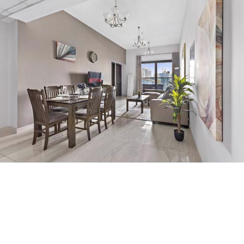 VayK - Large 4 Bedroom with Panoramic View in Business Bay