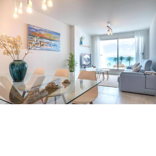 VB Lar Bay - 3 BDR with Sea Views