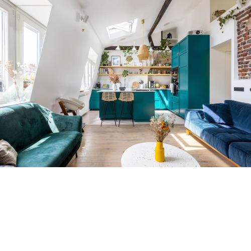 Veeve - A Touch of Teal